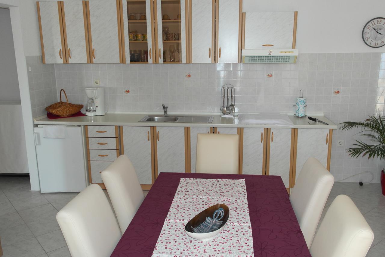 Apartments Racic Бол Экстерьер фото